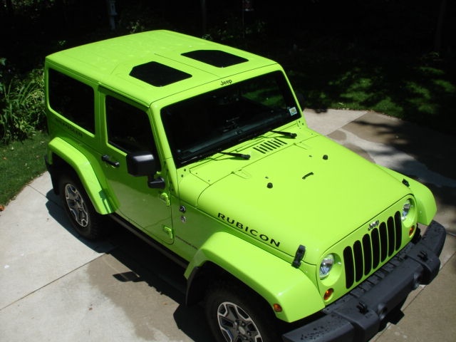 Does anyone know how to put a glass to (skylight) on a Jeep Wrangler  Unlimited? | Jeep Wrangler Forum